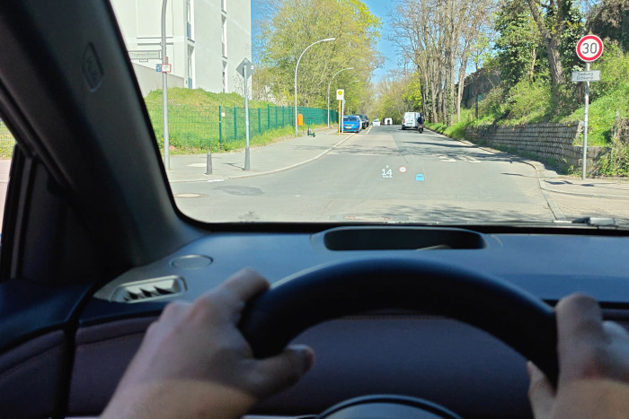 Das Head-up-Display des VF6 (Bild: Martin Wolf/Golem)
